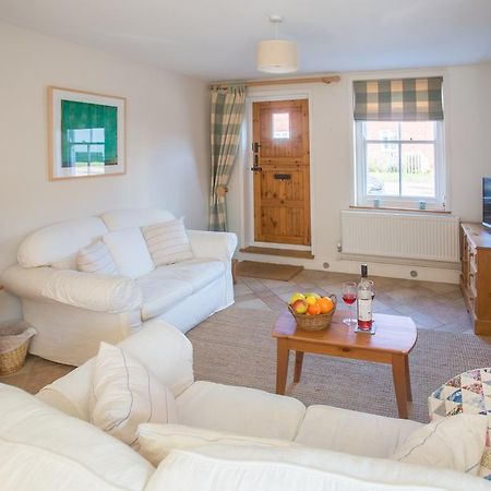 Drift In Villa Aldeburgh Bagian luar foto